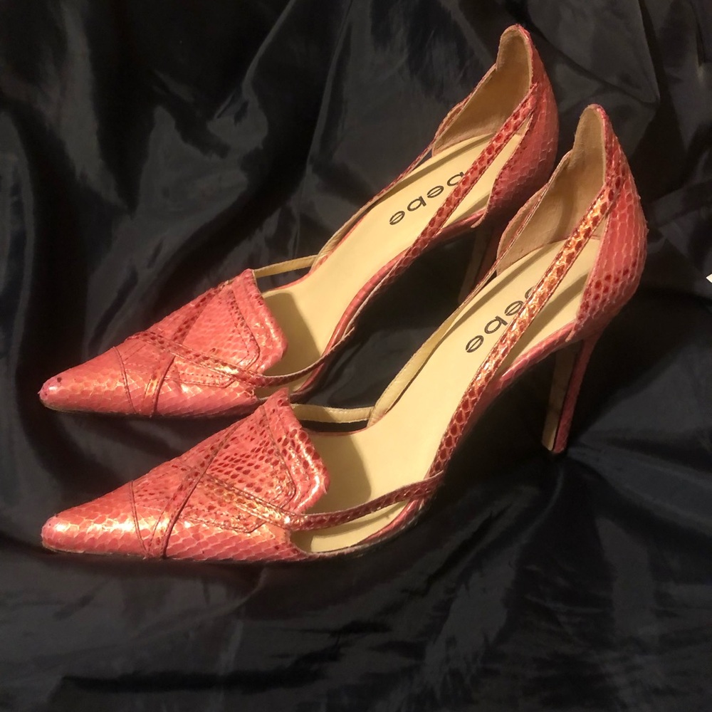 Bebe Women's Pink Snakeskin Heels